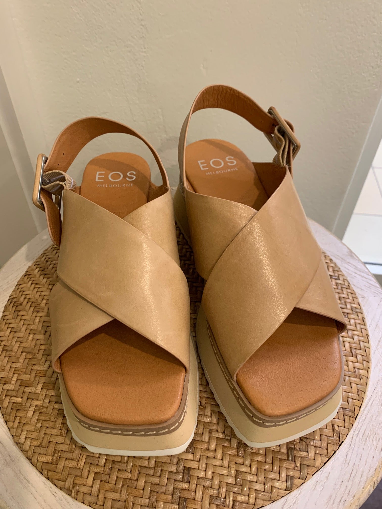 EOS -  Tonality Platform Sandal - Tan