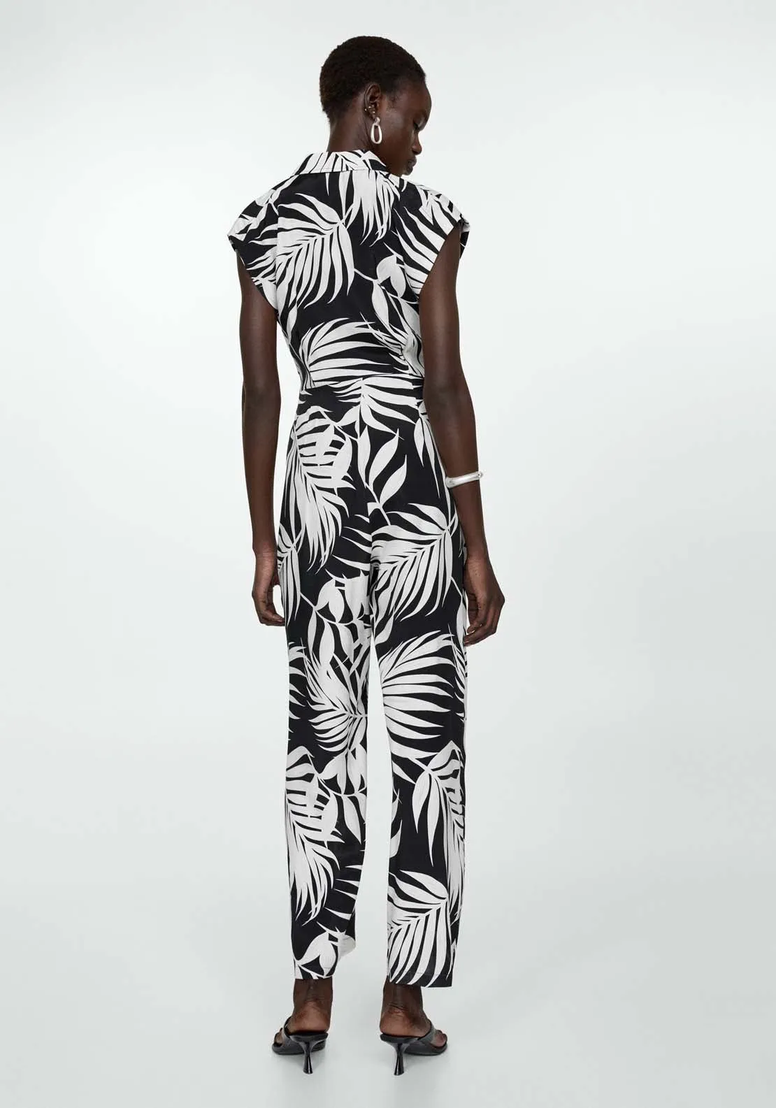 Printed jumpsuit with bow