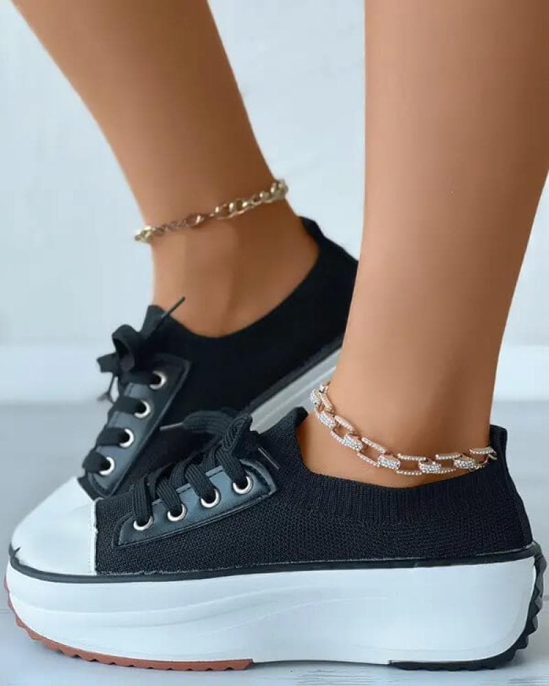 Solid Color Round Toe Platform Lace-up Sneakers