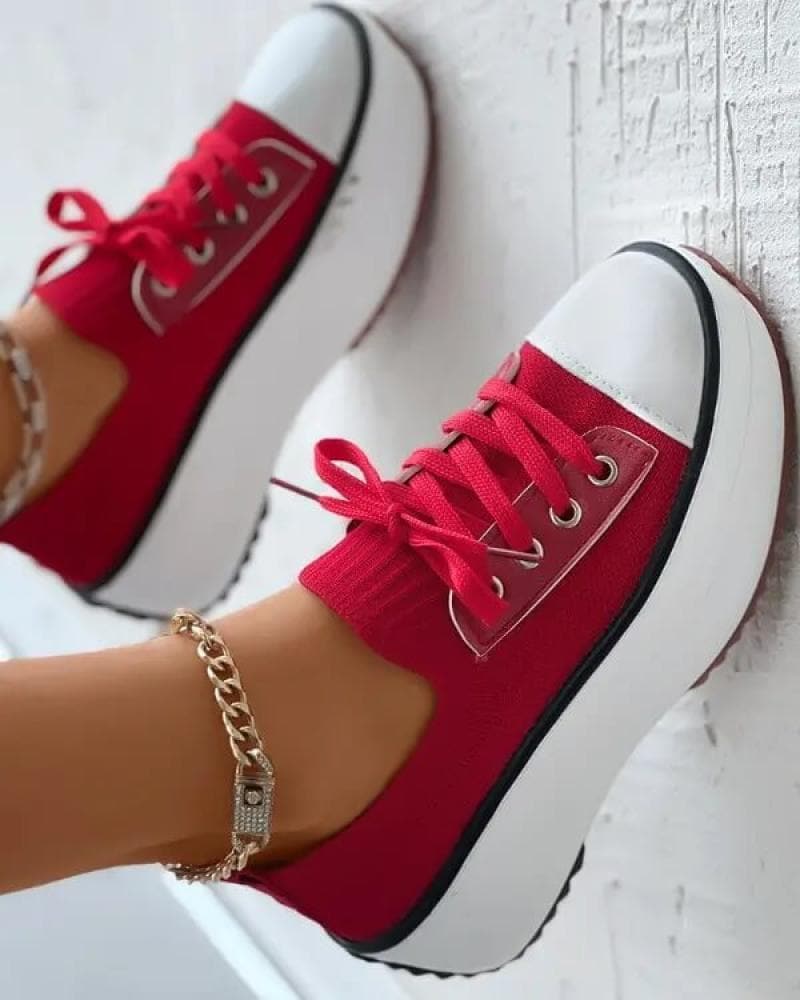 Solid Color Round Toe Platform Lace-up Sneakers