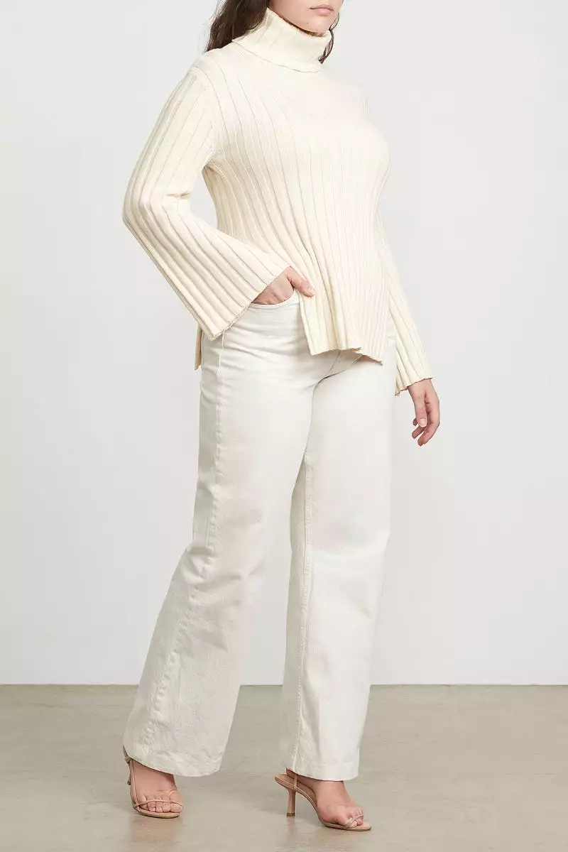 THE RIBBED TURTLENECK - IVORY